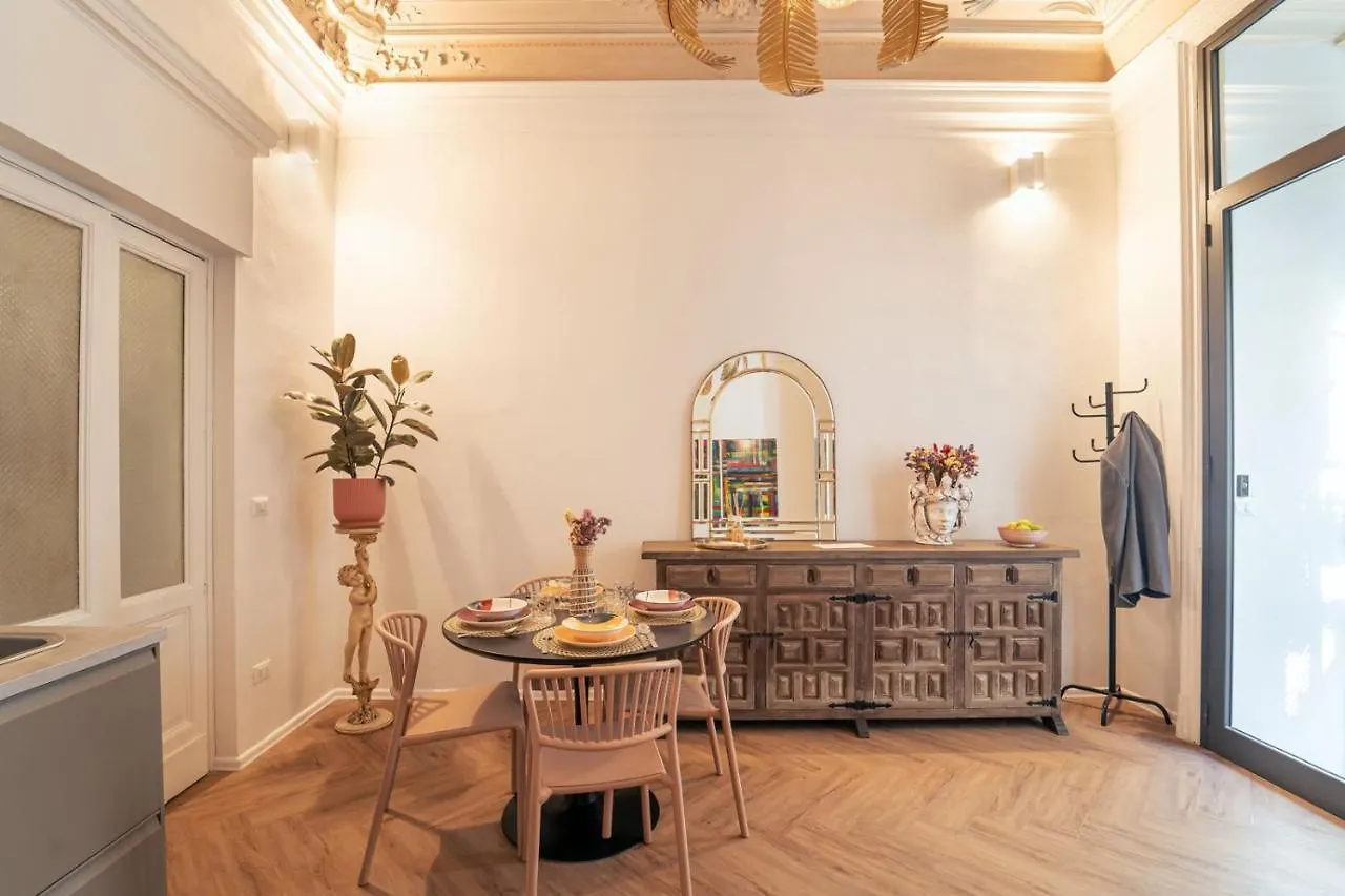 Baroque Design Apartment In Historical City Center Catania